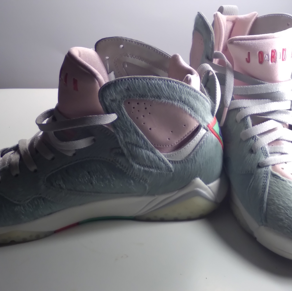 Air Jordan - Picture 4 of 13